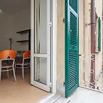 Guesthost - One Step Away From The Historic Center Lovely Flats Apartamento La Spezia