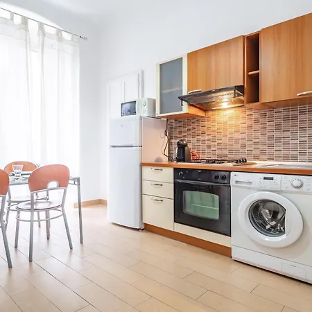 Appartamento Castello San Giorgio & Railway Station Lovely Flat