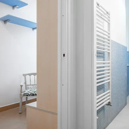 Guesthost - One Step Away From The Historic Center Lovely Flats * 라스페치아