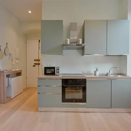Guesthost - Two Lovely Aparments - One Step Away From The Historic Center * La Spezia
