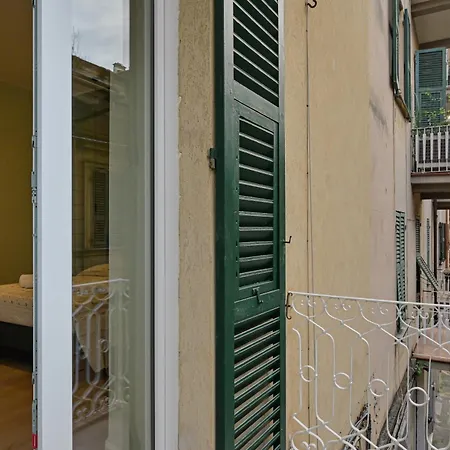 Guesthost - Two Lovely Aparments - One Step Away From The Historic Center La Spezia