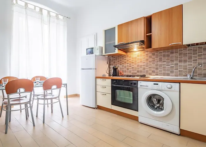 Apartment Guesthost - One Step Away From The Historic Center Lovely Flats