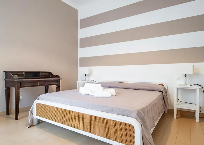 Apartment Guesthost - One Step Away From The Historic Center Lovely Flats La Spezia