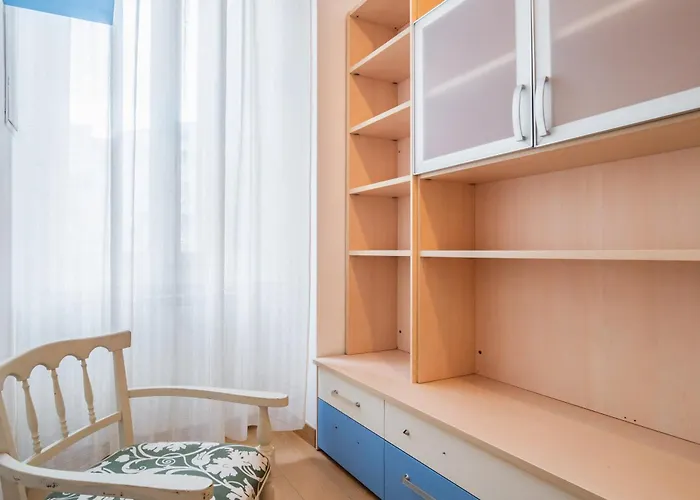 Apartment Guesthost - One Step Away From The Historic Center Lovely Flats *