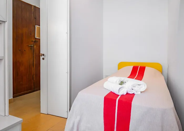 Guesthost - One Step Away From The Historic Center Lovely Flats La Spezia