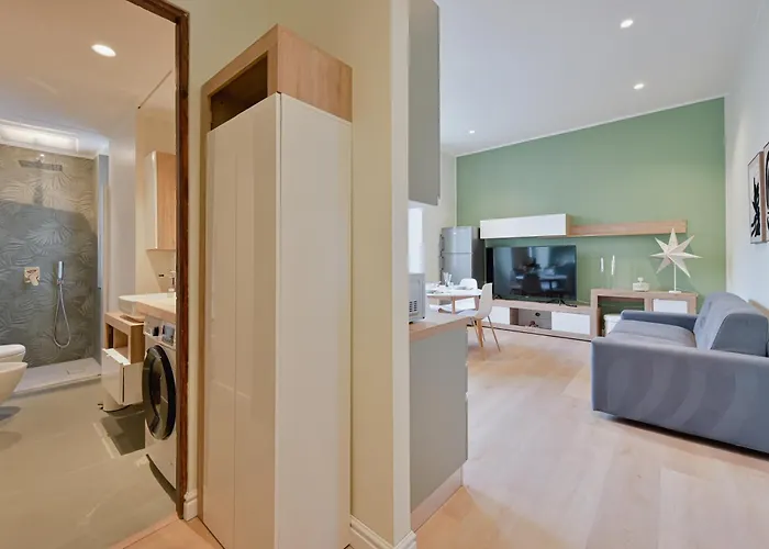 Guesthost - One Step Away From The Historic Center Lovely Flats Apartment *