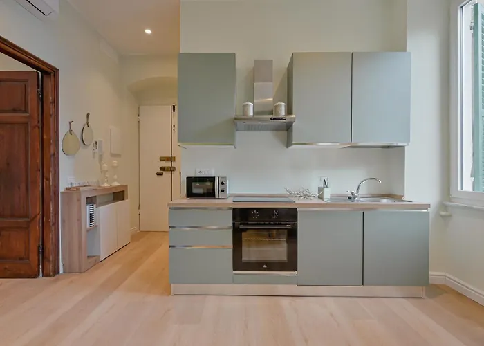 Guesthost - One Step Away From The Historic Center Lovely Flats * La Spezia